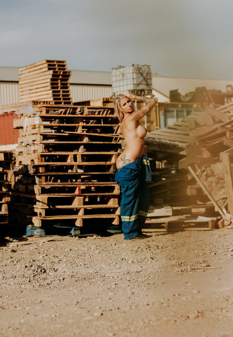 Karissa Baldwin étoile de haute qualité photos