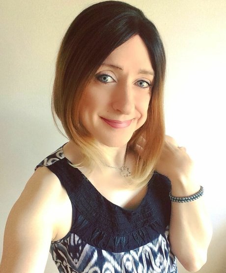 Scarlett OHarder modèle sympa photos