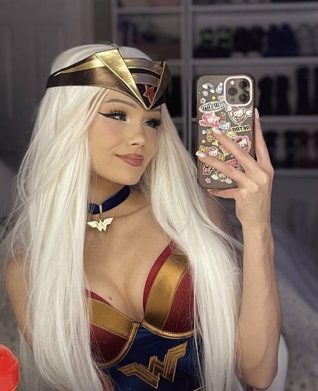 Kylee Carter art modèle photos