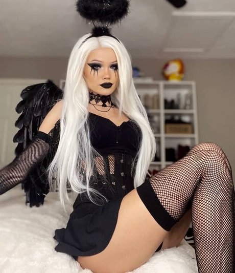 Kylee Carter star du porno nue des photos