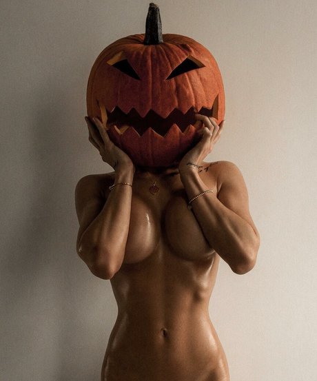 margoricka étoile nue image