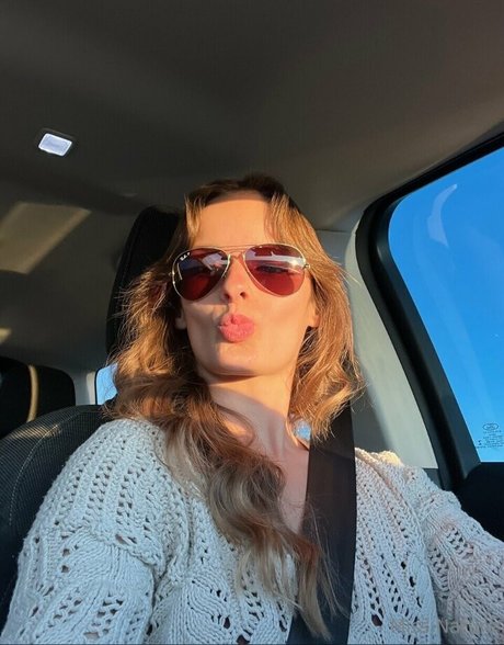 Miss Nature art star du porno img