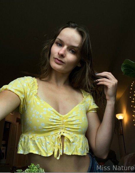 Miss Nature star du porno gratuite archive