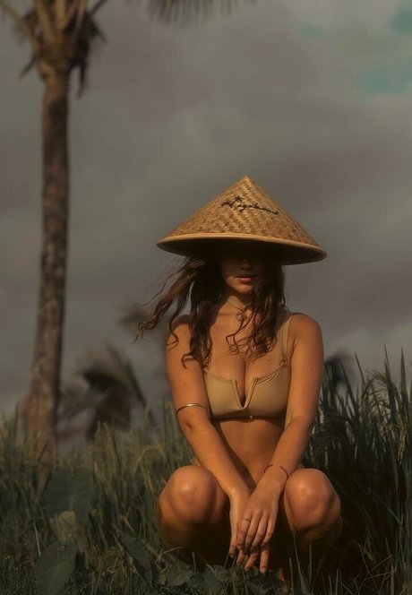 Maarya Maaryam actrice libre images