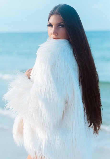 Kortni Gilson top star images