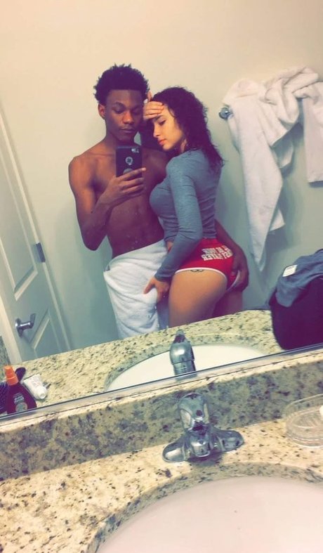 Ash Kaash beau modèle img