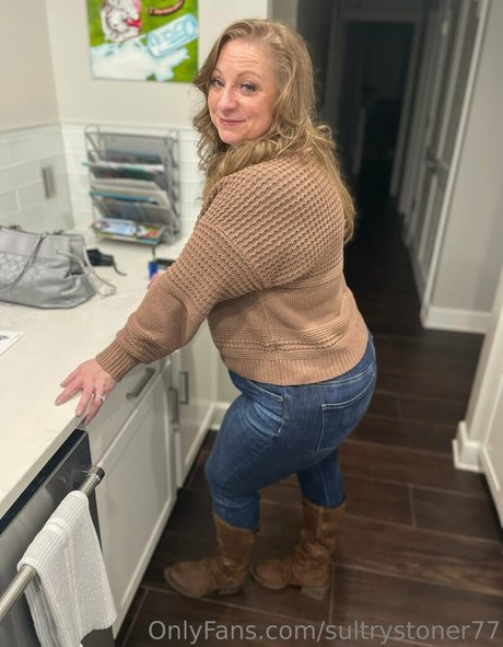 sultrystoner77 actrice porno galerie