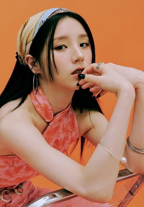 HeeJin modèle pornographique des photos