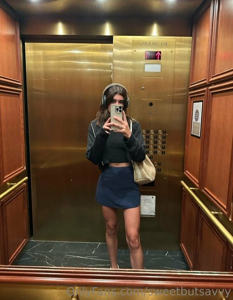 sweetbutsavvy modèle chaud photo