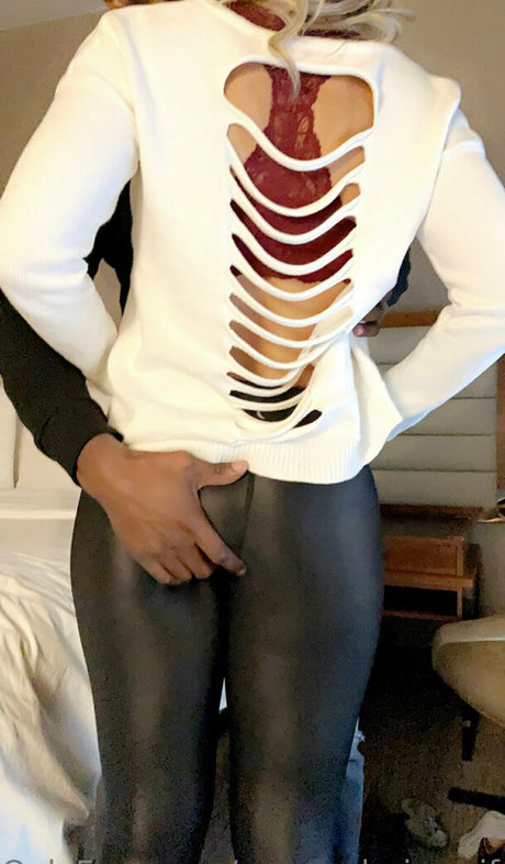 mrwanderingwifexxx étoile érotique galeries