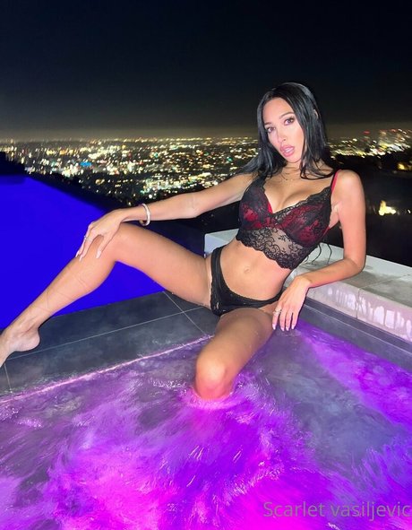 scarlet vas art modèle archive