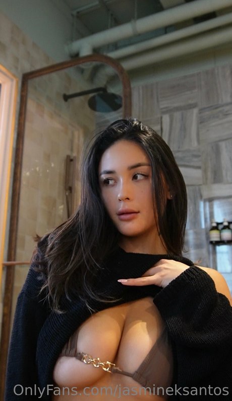 Jasmine Santos art de star du porno archive
