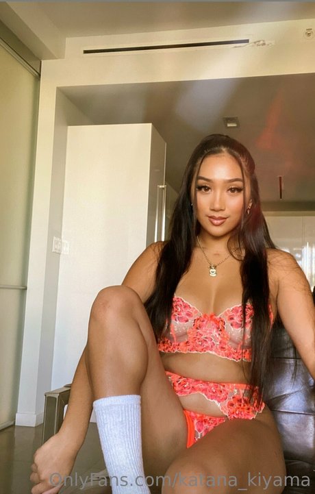 grand-mère onlyfans érotique en haute qualité archive