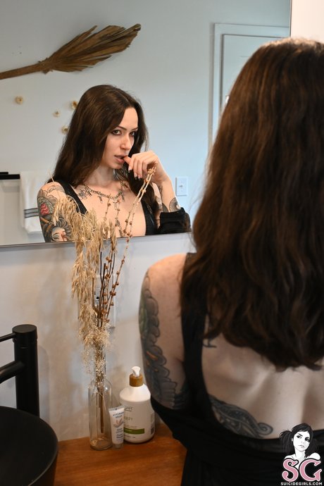 Raven Evil star exclusive galerie