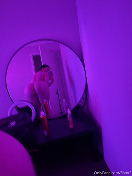 amateurs courbés onlyfans joli art collection