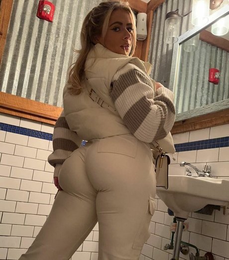 filles potelées onlyfans parfait nu img