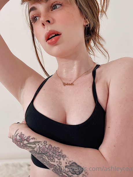 Ashley Tea star du porno gratuite image