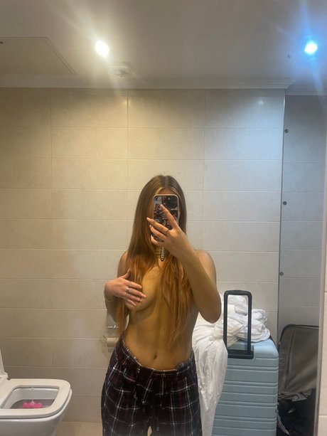 Alliyah star érotique archive