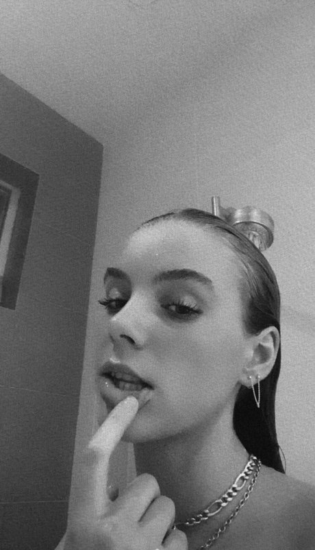 Anna Shumate mannequin collection