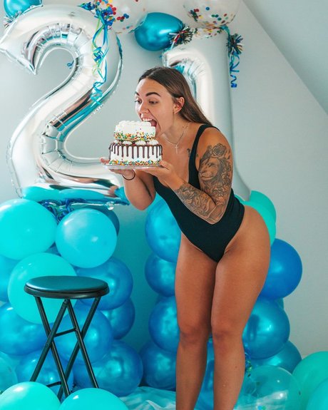 Abby Berner_ étoile chaude photo