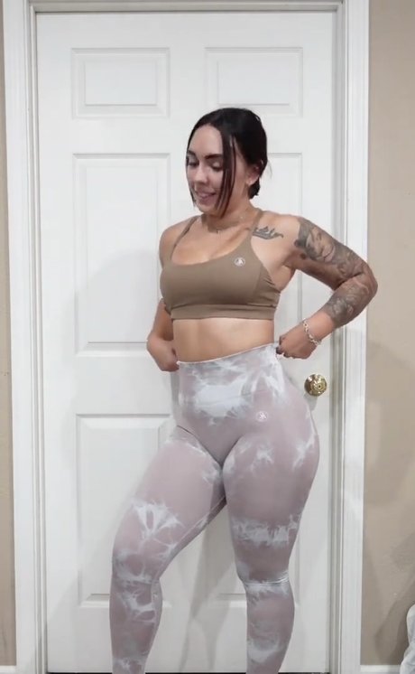 femme seulementfans haute définition adulte image