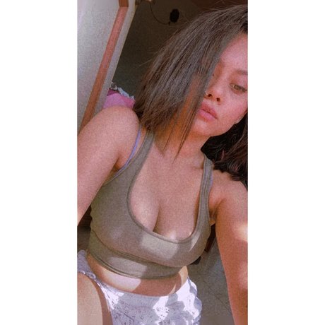 pom-pom girl nue onlyfans haut sexy photos