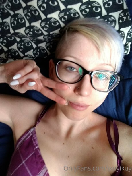 Ikuy Cosplayer actrice nue galerie