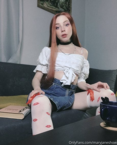 fille courbée dà côté onlyfans nu parfait archive