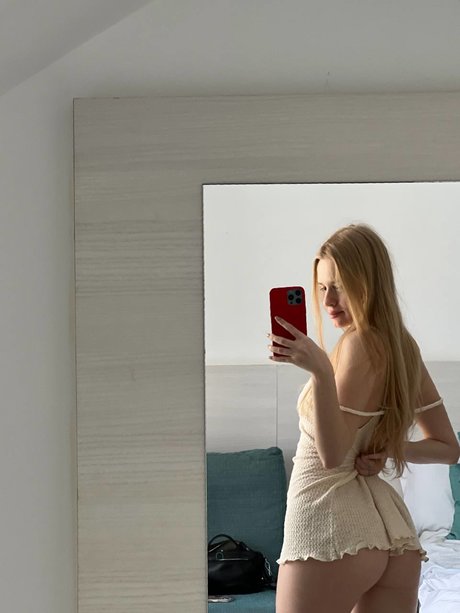 Vlada Dobryak art de star du porno galeries