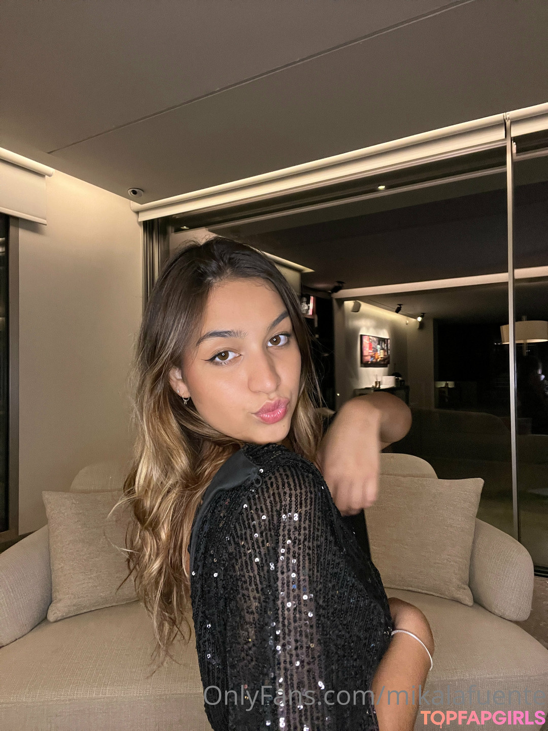 fans de cougars uniquement nu parfait archive