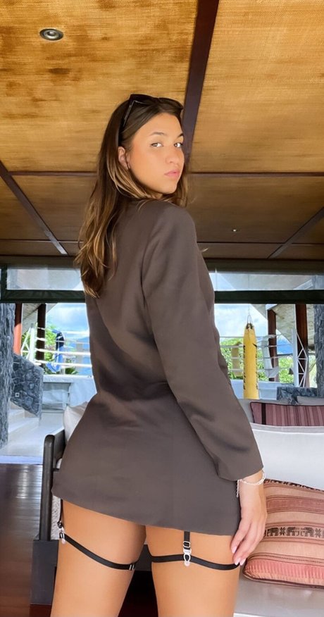 filles célèbres onlyfans chaud exclusif image