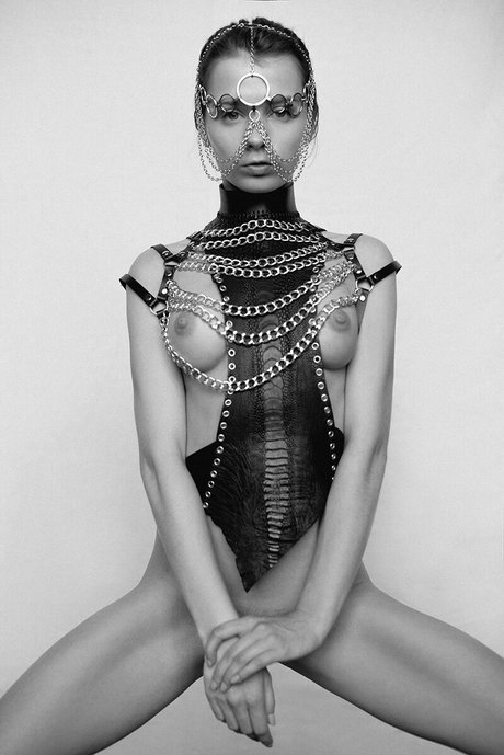 Marta Gromova_ Profilfoto