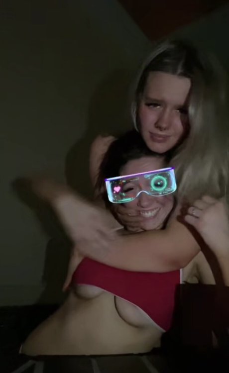 Crazyjamjam actrice adulte archive