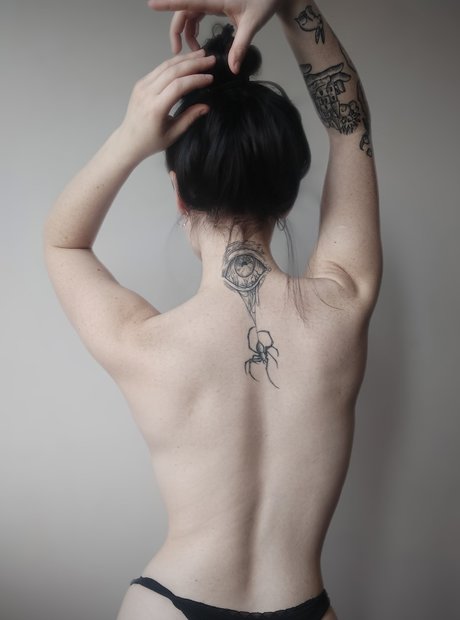 Innervus_ modèle joli photos