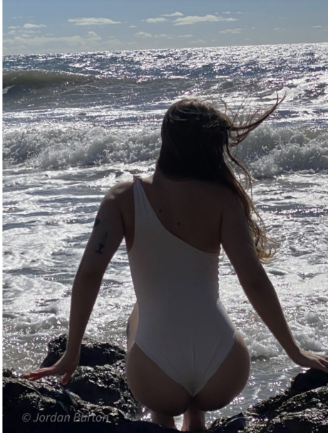 Jordan Burton actrice nue images