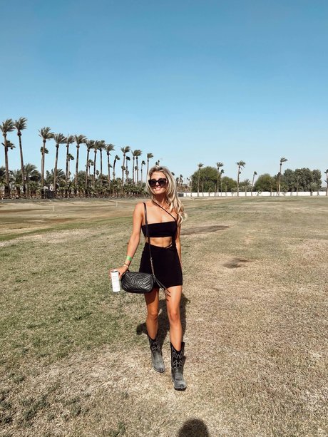 Lindsay Brewer actrice xxx galerie