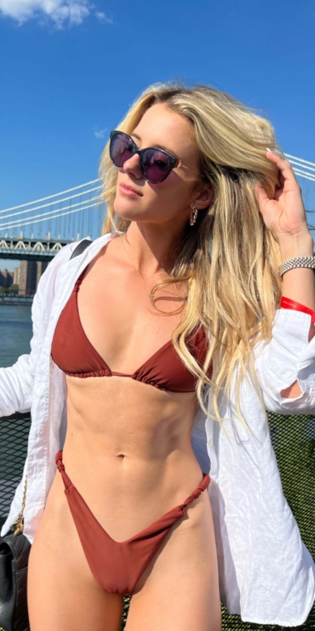 Lindsay Brewer belle étoile des photos