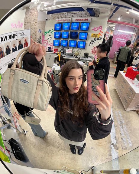 Dasha Taran_ modèle sexy photo