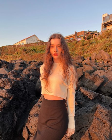 Dasha Taran_ modèle nu des photos