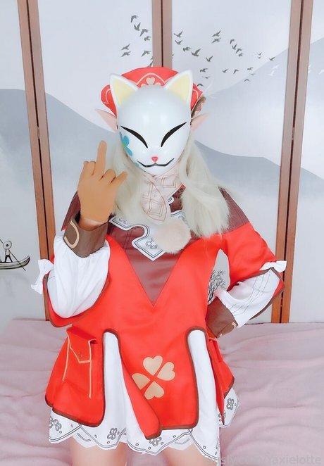 Yaxie Lotte star érotique images