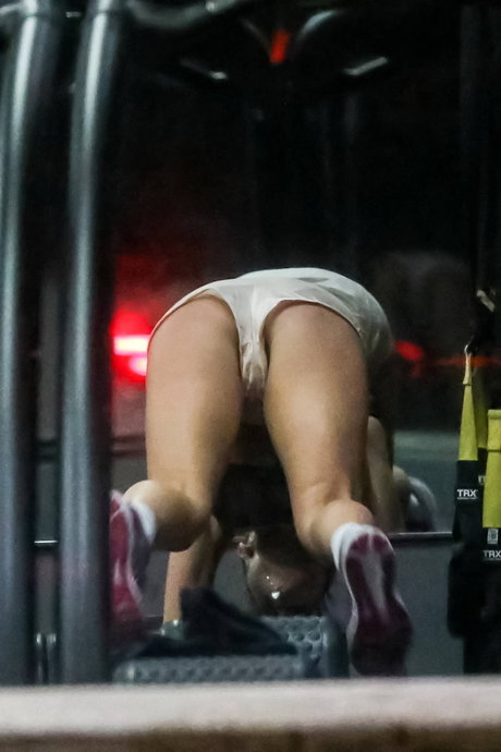 jolie ébène onlyfans meilleur gratuit img