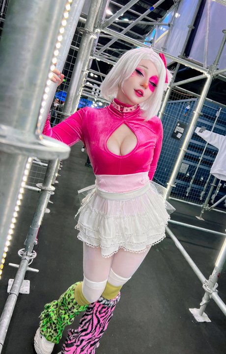 visage onlyfans assez pornographique des photos