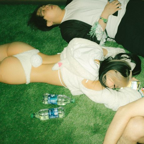 AHRA REI haut de star du porno img