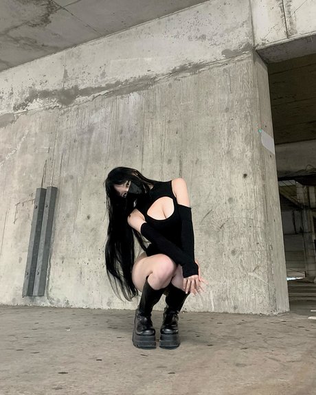 Jilan étoile nue image