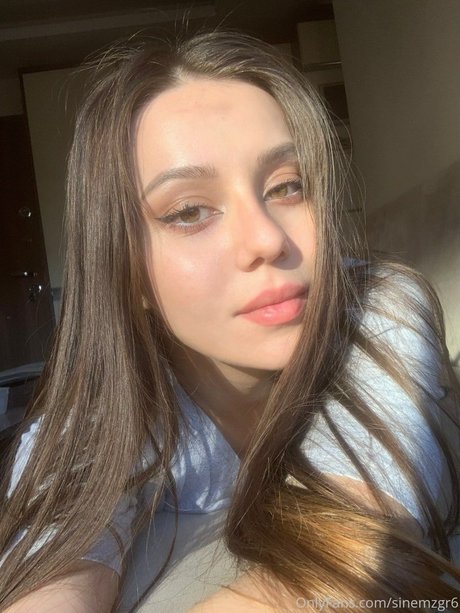 Sinem Ozgur étoile gratuite images