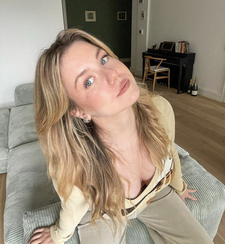 Kel Missesvlog joli modèle galeries