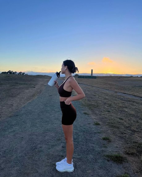 latina épaisse uniquementfans assez haute qualité images