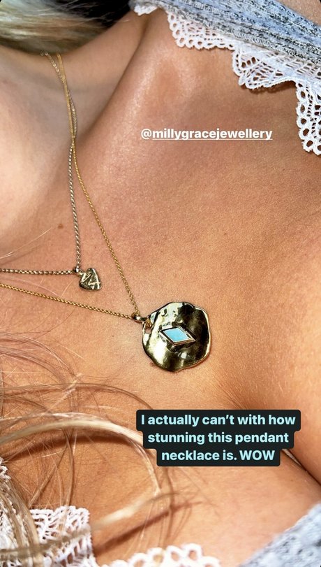 Hari Beavis modèle parfait galeries