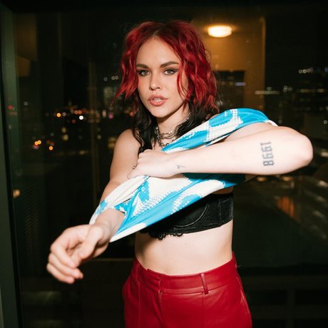 18 fans gratuits uniquement sexe pornographique image