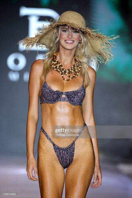 ébène baise onlyfans xxx parfait des photos